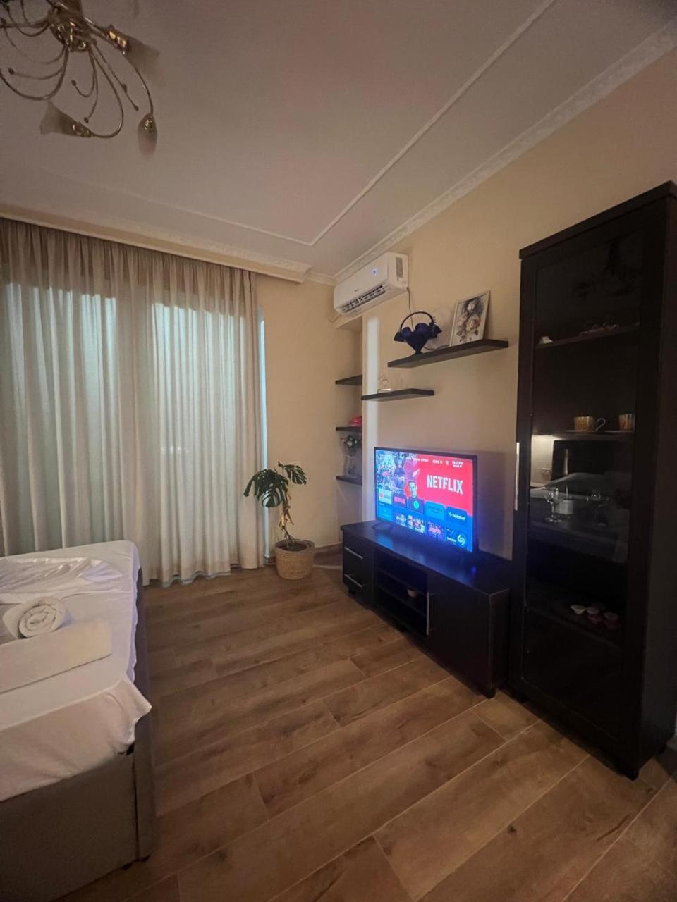 Skyline Studios Тирана Экстерьер фото